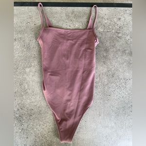 Wmns Abercrombie&fitch mauve square neck bodysuit Size XS NWT